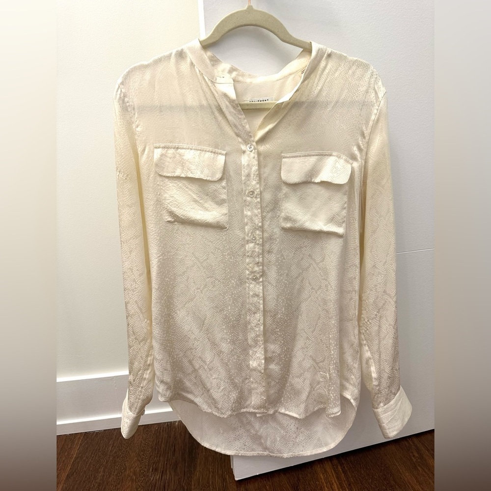 Equipment 100% silk blouse size M
